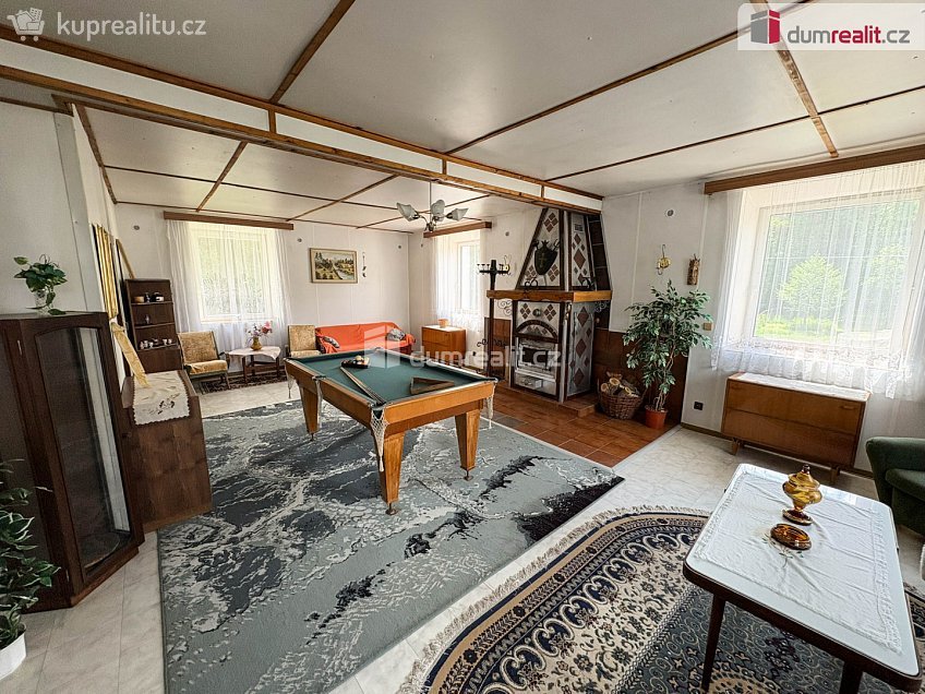 Prodej  rodinného domu 505 m^2 Zvěstov, Zvěstov 