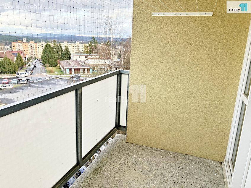 Pronájem bytu 2+kk 36 m^2 Komenského, Plzeň 