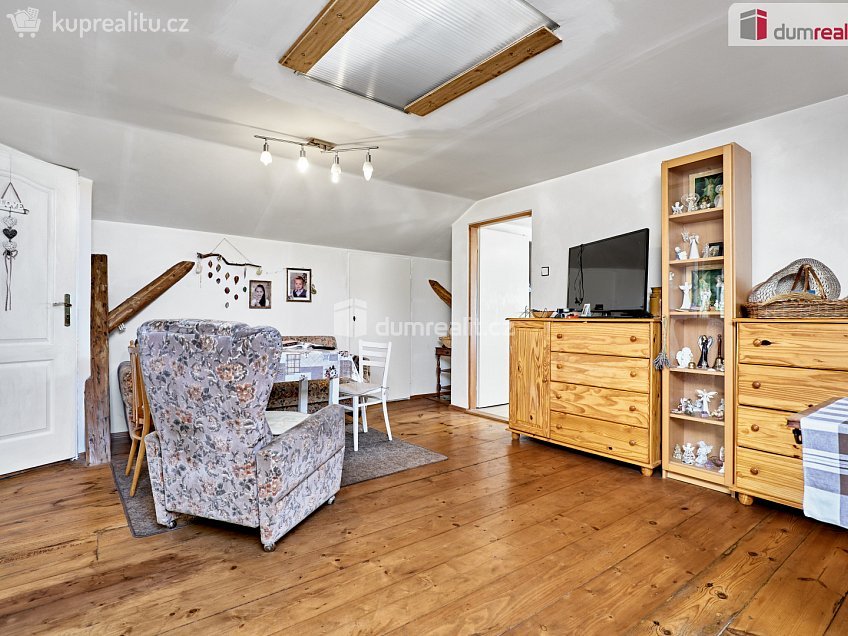 Prodej  rodinného domu 524 m^2 ČSA, Hroznětín 