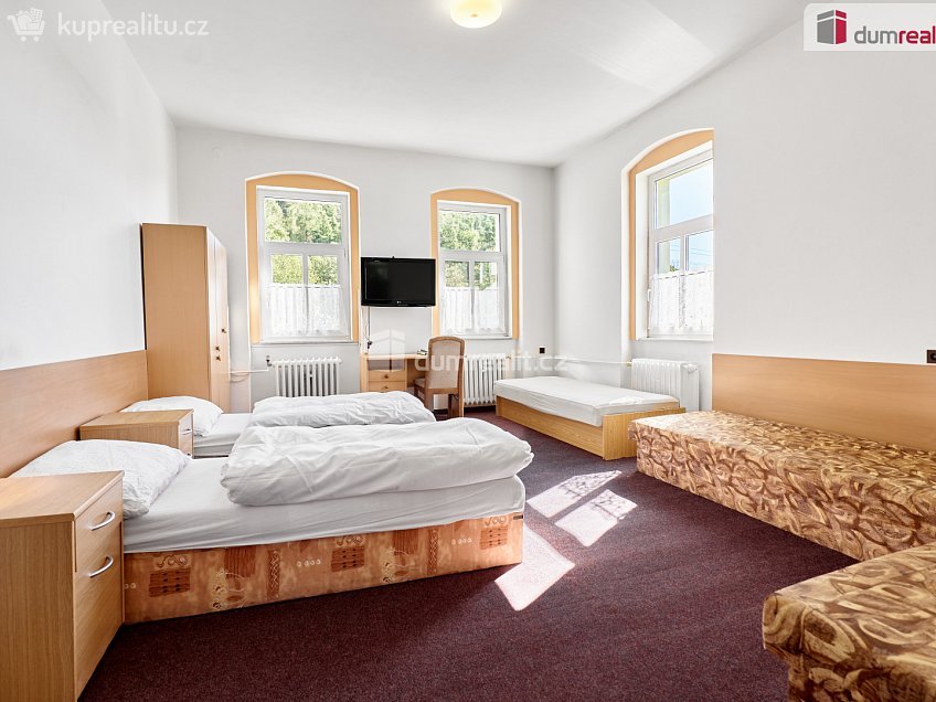 Prodej  rodinného domu 524 m^2 ČSA, Hroznětín 