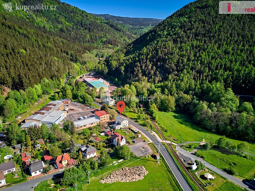 Prodej  rodinného domu 524 m^2 ČSA, Hroznětín 