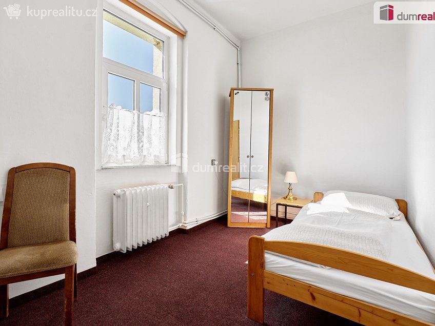 Prodej  rodinného domu 524 m^2 ČSA, Hroznětín 