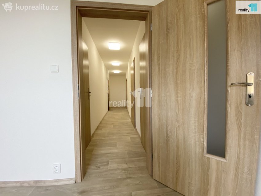 Prodej bytu 3+1 66 m^2 Palackého, Nový Bor 