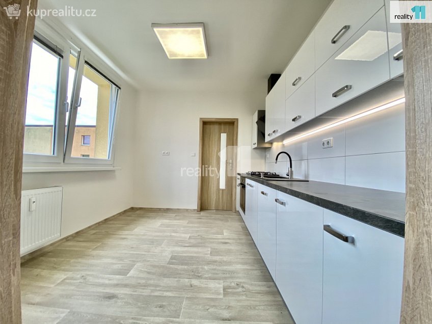 Prodej bytu 3+1 66 m^2 Palackého, Nový Bor 