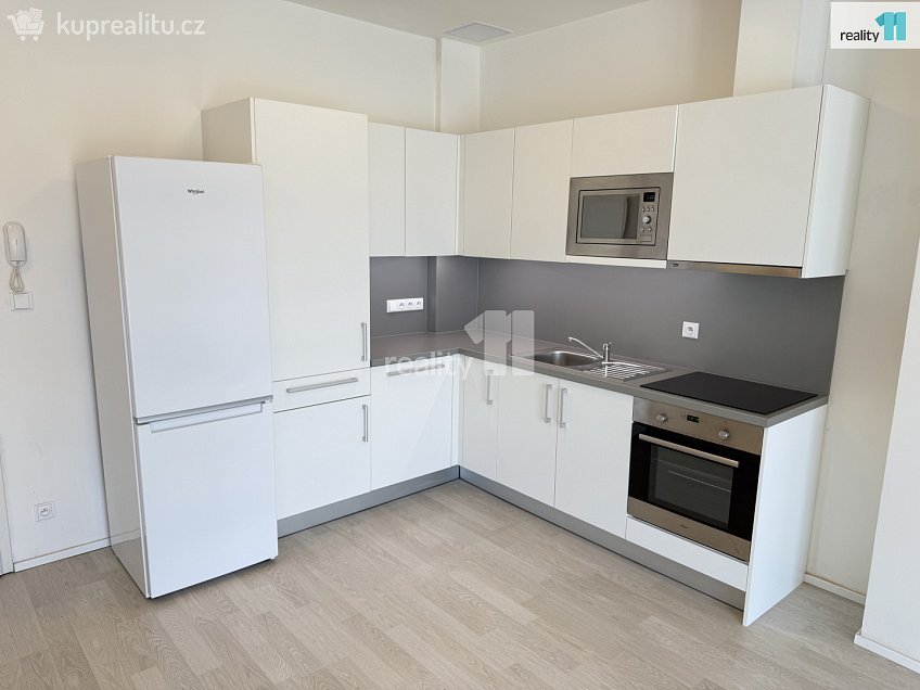 Pronájem bytu 2+kk 52 m^2 Přízova, Brno 