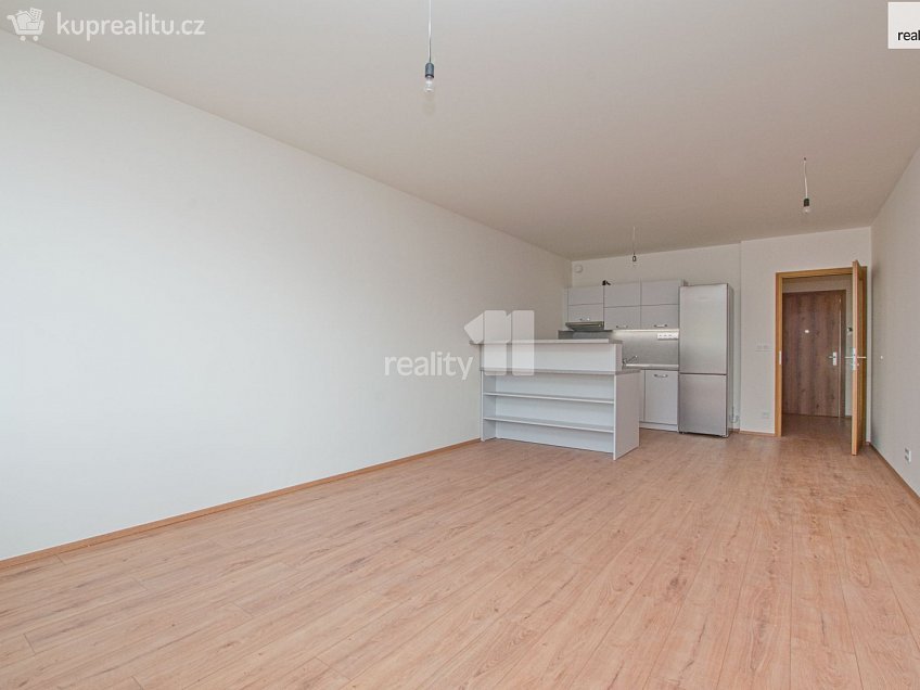 Pronájem bytu 2+kk 66 m^2 Švermova, Liberec 