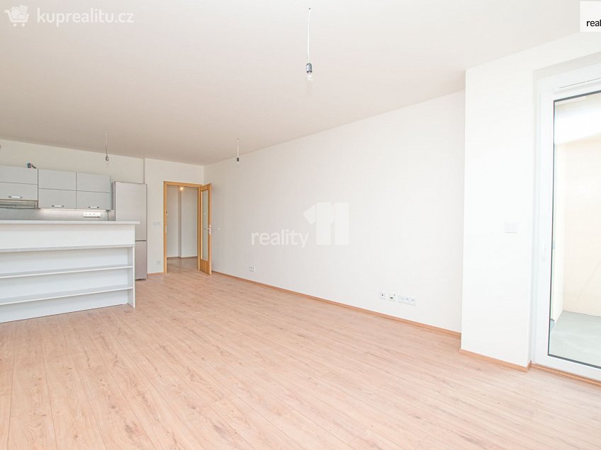 Pronájem bytu 2+kk 66 m^2 Švermova, Liberec 