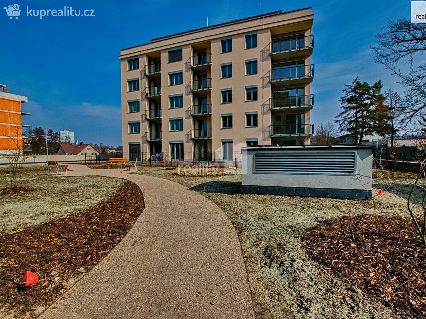 Pronájem bytu 2+kk 66 m^2 Švermova, Liberec 