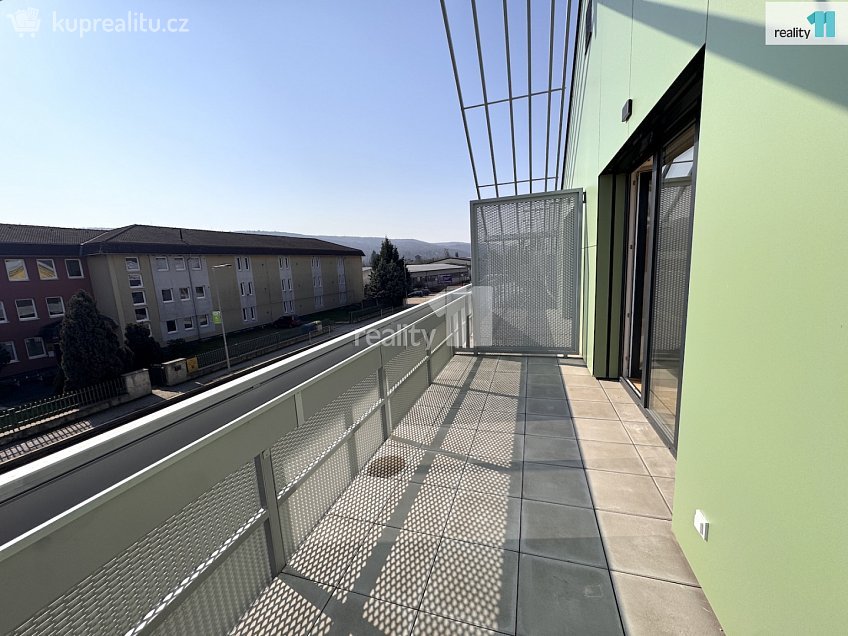 Pronájem bytu 2+kk 65 m^2 Pražská, Dobřichovice 