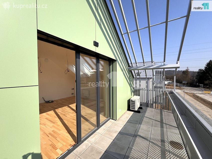 Pronájem bytu 2+kk 65 m^2 Pražská, Dobřichovice 