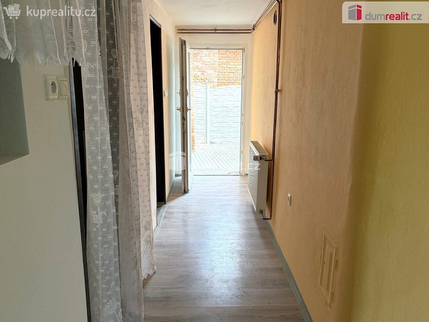 Pronájem  rodinného domu 100 m^2 Jalubí, Jalubí 