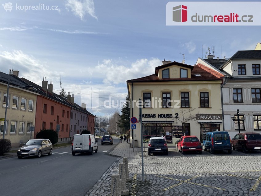 Pronájem  kanceláře 5 m^2 náměstí Jana Zajíce, Vítkov 