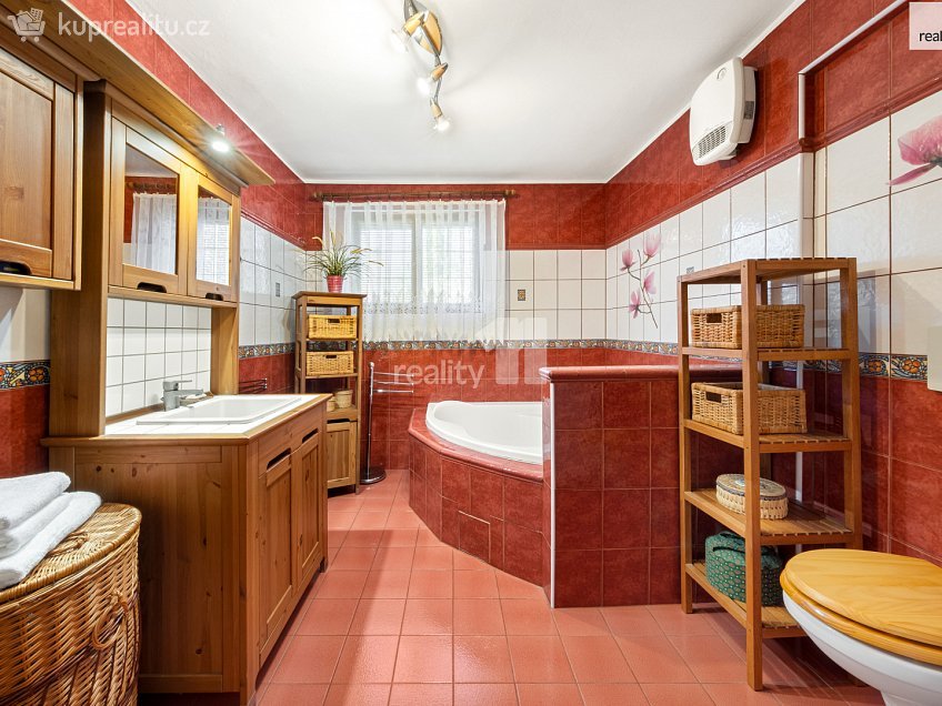 Prodej  rodinného domu 140 m^2 Ke Mlýnu, Radovesnice I 