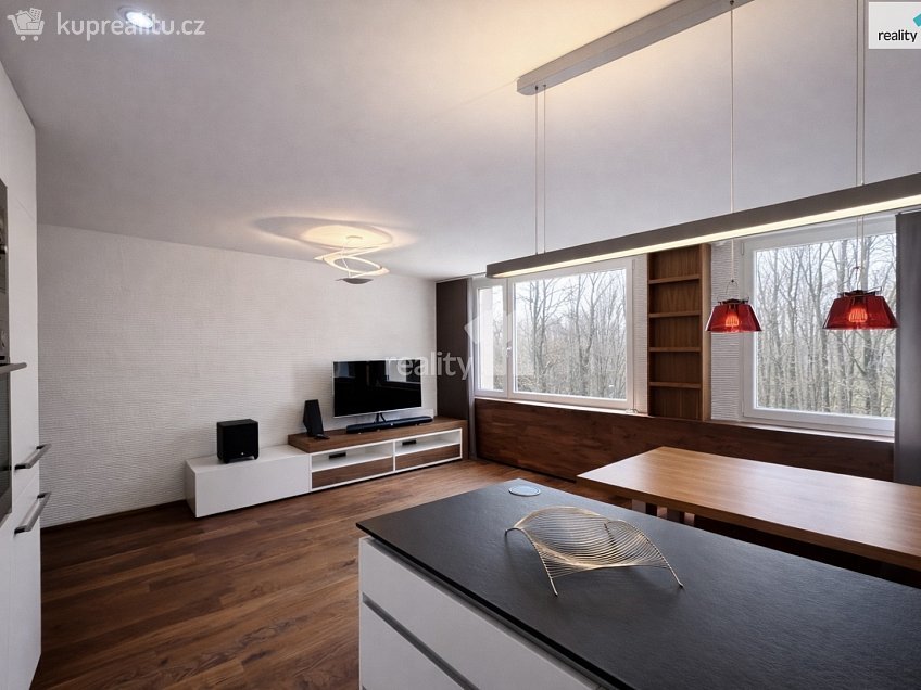 Prodej bytu 3+kk 73 m^2 Na Sídlišti III, Průhonice 