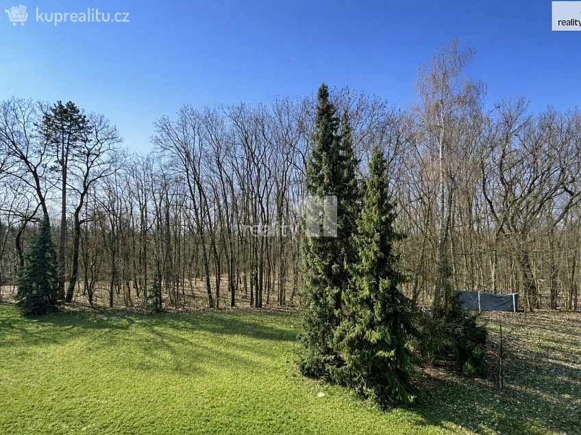 Prodej bytu 3+kk 73 m^2 Na Sídlišti III, Průhonice 