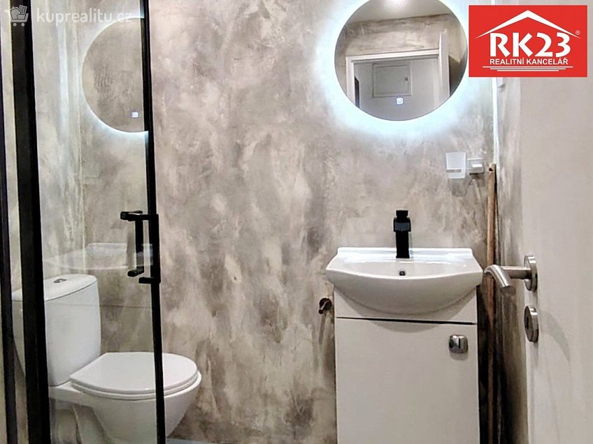 Pronájem bytu 1+kk 20 m^2 Husova 530, Mariánské Lázně 