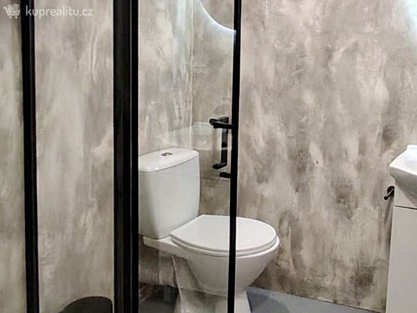 Pronájem bytu 1+kk 20 m^2 Husova 530, Mariánské Lázně 