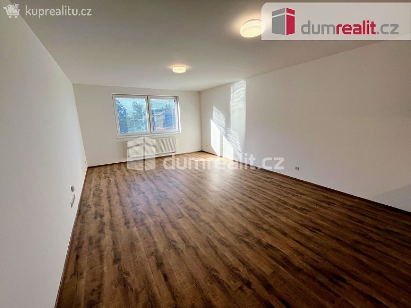 Pronájem bytu 3+kk 63 m^2 Osvobození, Slavičín 