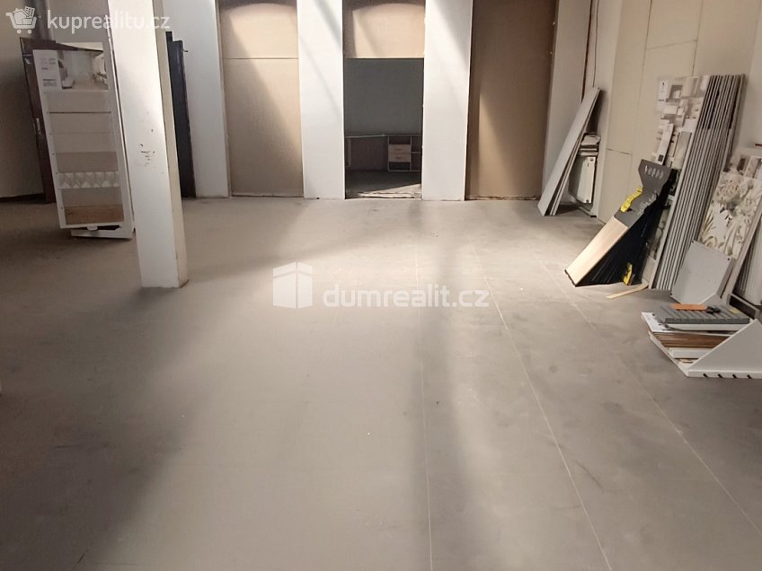 Prodej  výrobních prostor 1300 m^2 Dělnická, Děčín 