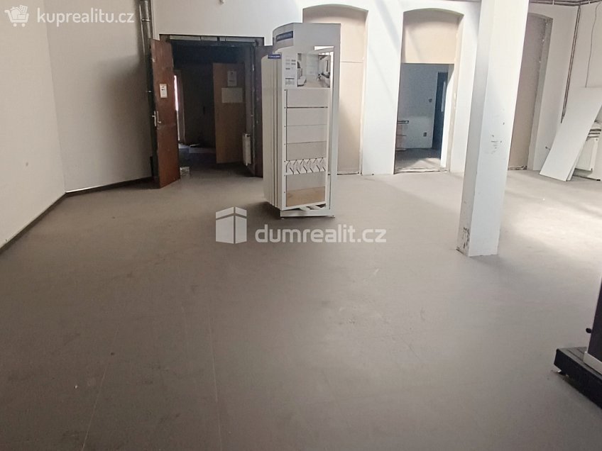 Prodej  výrobních prostor 1300 m^2 Dělnická, Děčín 