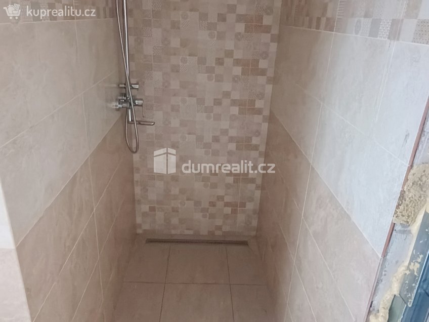 Prodej  výrobních prostor 1300 m^2 Dělnická, Děčín 