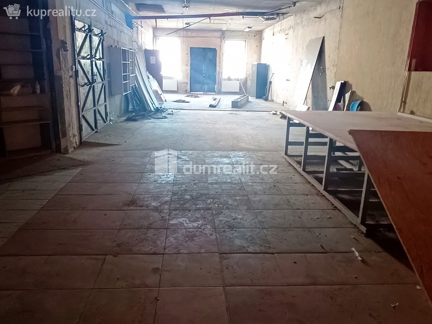 Prodej  výrobních prostor 1300 m^2 Dělnická, Děčín 