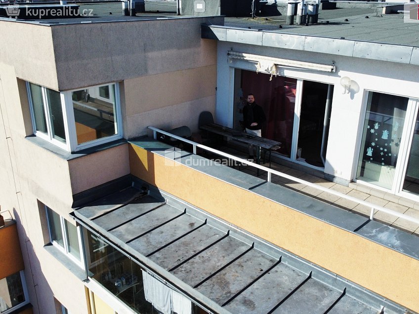 Prodej bytu 4+kk 83 m^2 Sicherova, Praha 14 