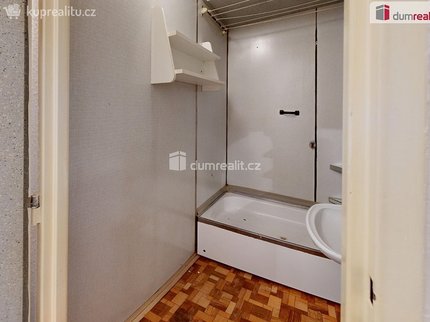 Prodej bytu 1+kk 27 m^2 Francouzská, Ostrava 