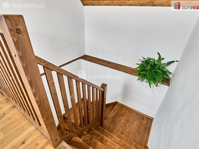 Prodej  rodinného domu 79 m^2 Koželužská, Hroznětín 