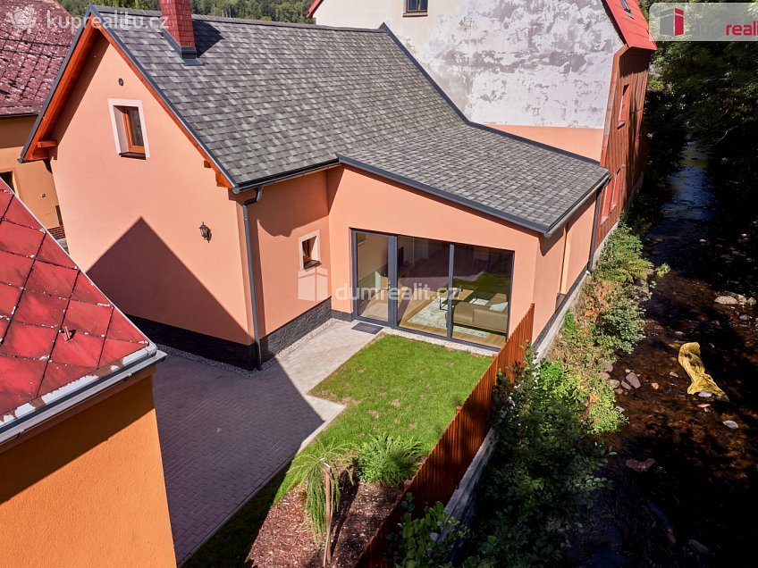 Prodej  rodinného domu 79 m^2 Koželužská, Hroznětín 