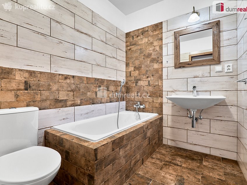 Prodej  rodinného domu 79 m^2 Koželužská, Hroznětín 