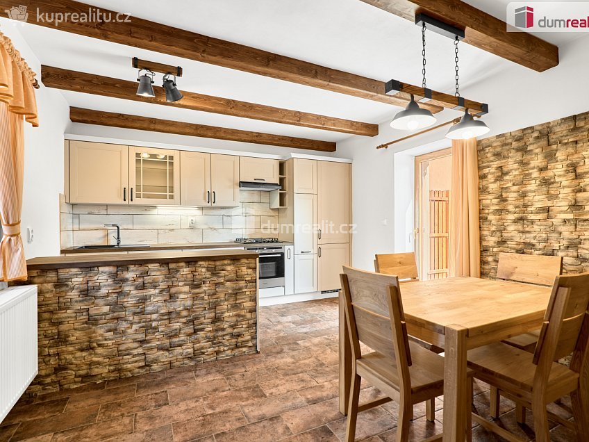 Prodej  rodinného domu 79 m^2 Koželužská, Hroznětín 