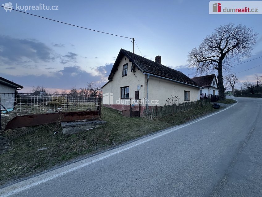 Prodej  rodinného domu 64 m^2 Radkov, Radkov 