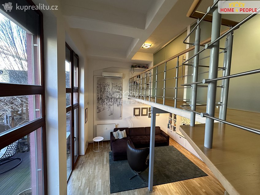 Pronájem bytu 3+kk 55 m^2 Novákových, Praha 8 