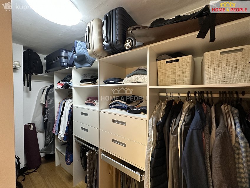 Pronájem bytu 3+kk 55 m^2 Novákových, Praha 8 