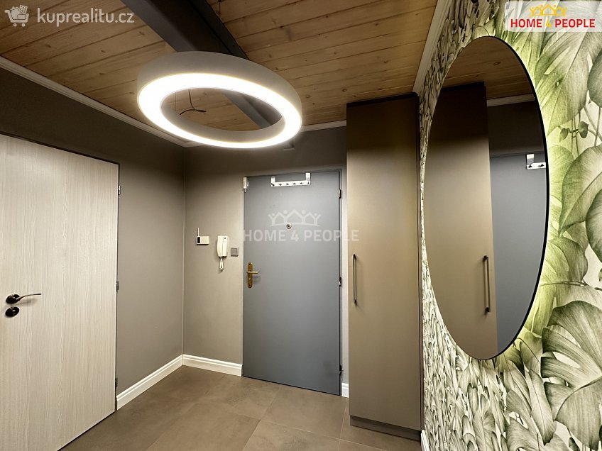 Pronájem bytu 3+kk 55 m^2 Novákových, Praha 8 