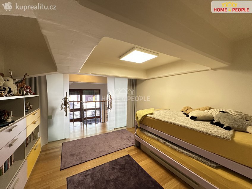 Pronájem bytu 3+kk 55 m^2 Novákových, Praha 8 