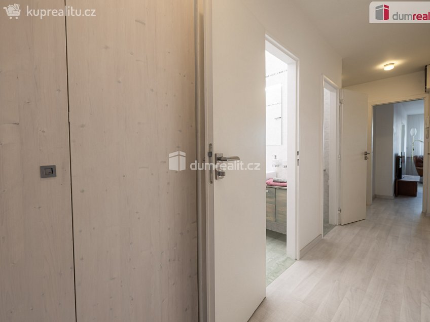 Prodej bytu 3+1 73 m^2 Nevanova, Praha 17 