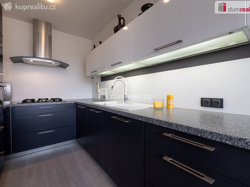 Prodej bytu 3+1 73 m^2 Nevanova, Praha 17 