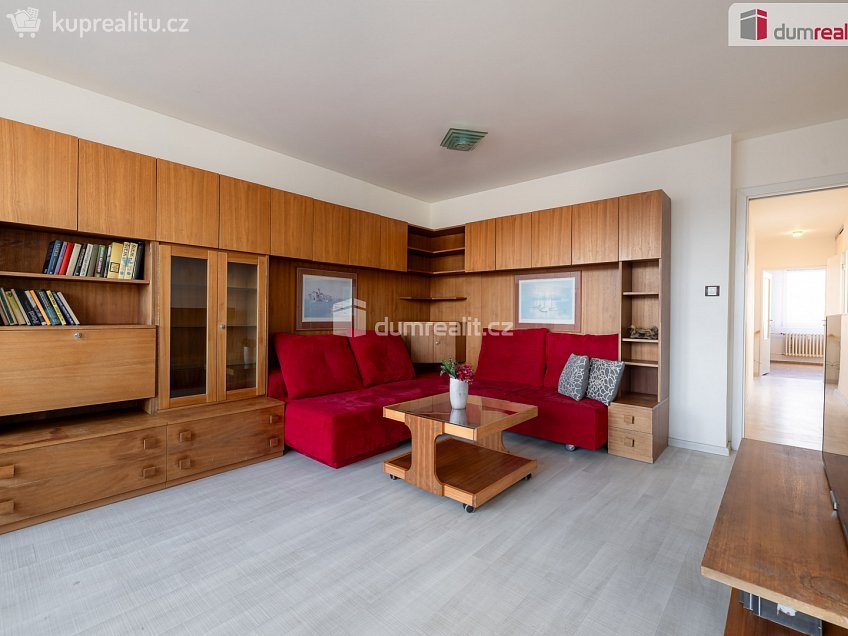 Prodej bytu 3+1 73 m^2 Nevanova, Praha 17 