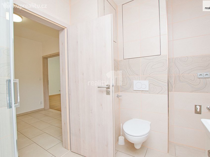 Pronájem bytu 2+kk 74 m^2 Papírová, Liberec 