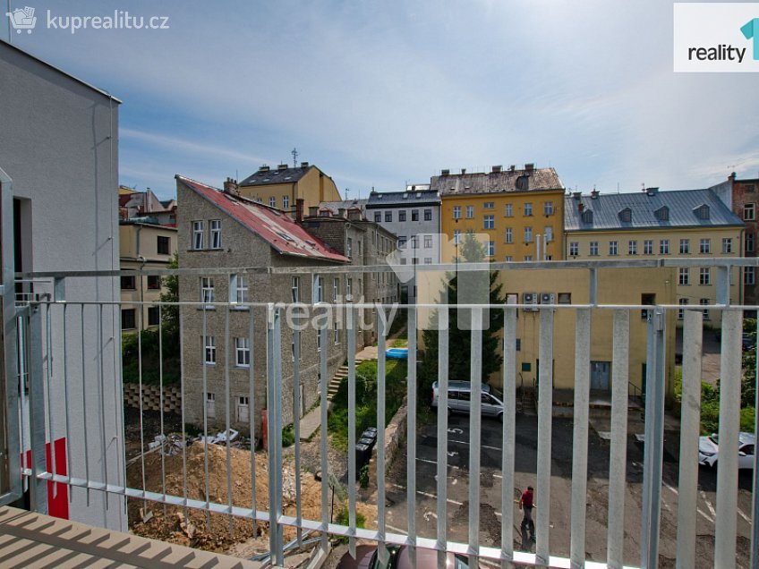 Pronájem bytu 2+kk 74 m^2 Papírová, Liberec 