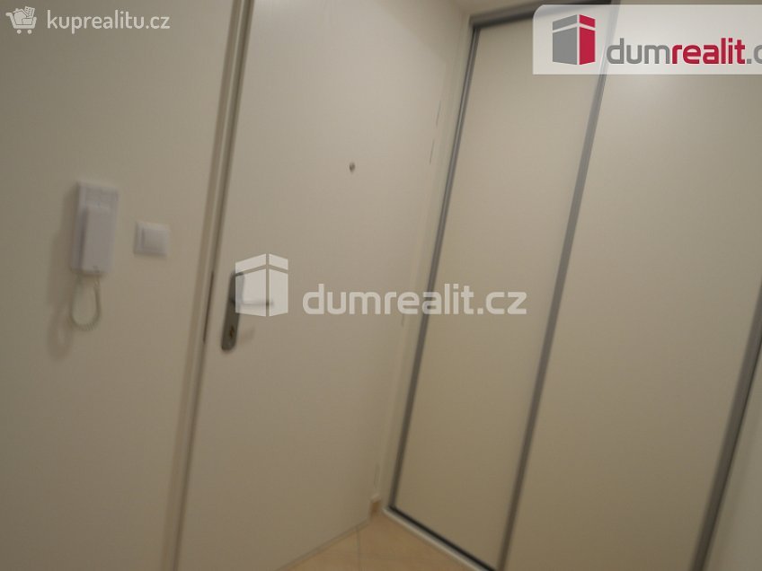 Pronájem bytu 2+kk 58 m^2 Krnkova, Praha 4 