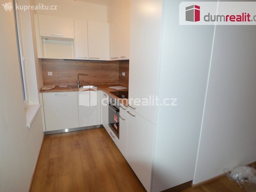 Pronájem bytu 2+kk 58 m^2 Krnkova, Praha 4 