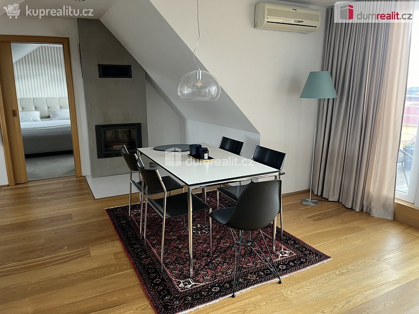 Pronájem bytu 3+kk 140 m^2 Křižíkova, Mariánské Lázně 