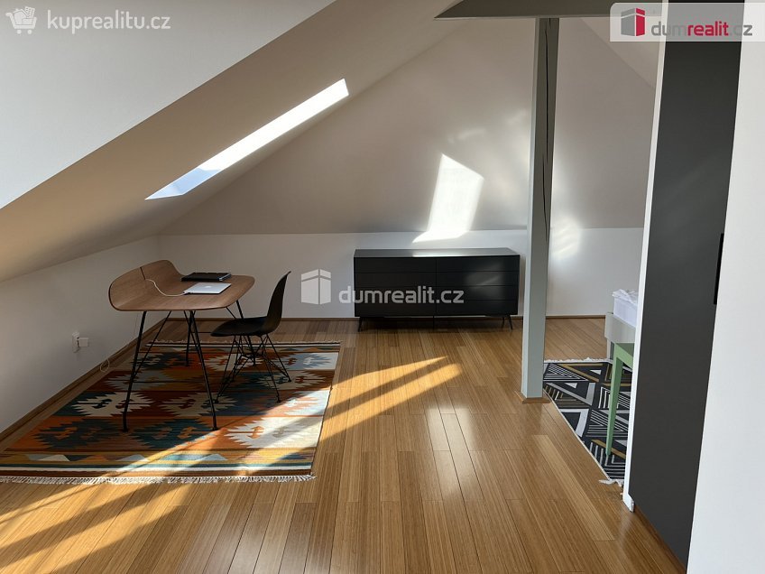 Pronájem bytu 3+kk 140 m^2 Křižíkova, Mariánské Lázně 