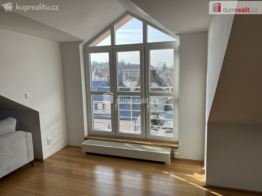 Pronájem bytu 3+kk 140 m^2 Křižíkova, Mariánské Lázně 