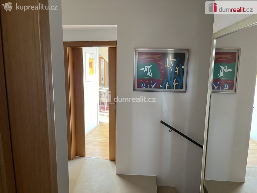 Pronájem bytu 3+kk 140 m^2 Křižíkova, Mariánské Lázně 