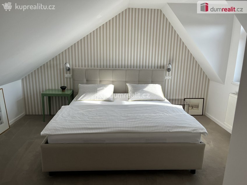 Pronájem bytu 3+kk 140 m^2 Křižíkova, Mariánské Lázně 