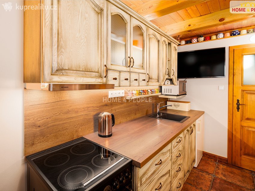 Prodej  chaty 50 m^2 Hrušovany u Brna, Hrušovany u Brna 